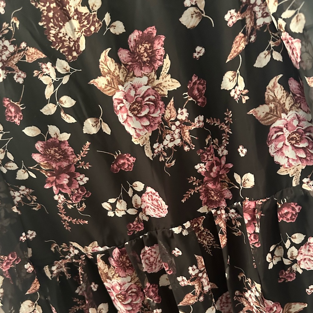 NWT Nasty Gal Flower Printed Dress. Size: US 8. - Picture 4 of 6